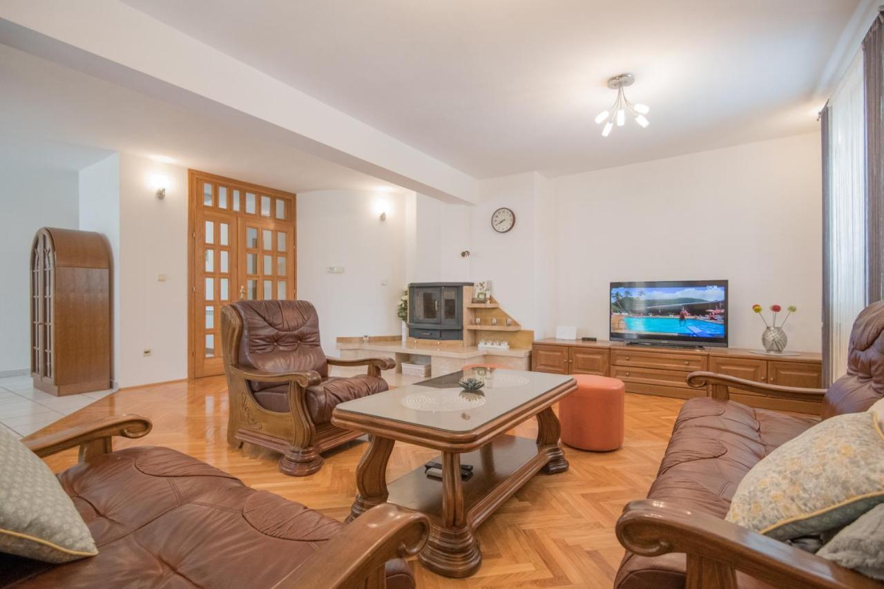Villa Glorija Grubine Eksteriør billede